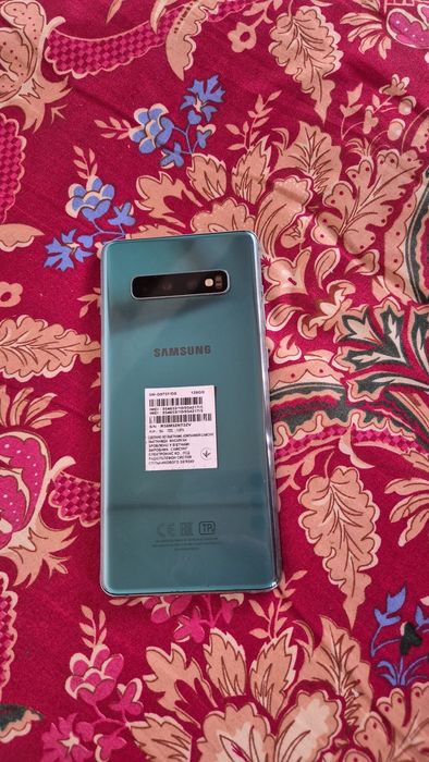 Самсунг s10+ с гарантей