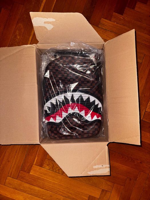 Ghiozdan Sprayground model Sawtooth sharks in  Paris dlxsv