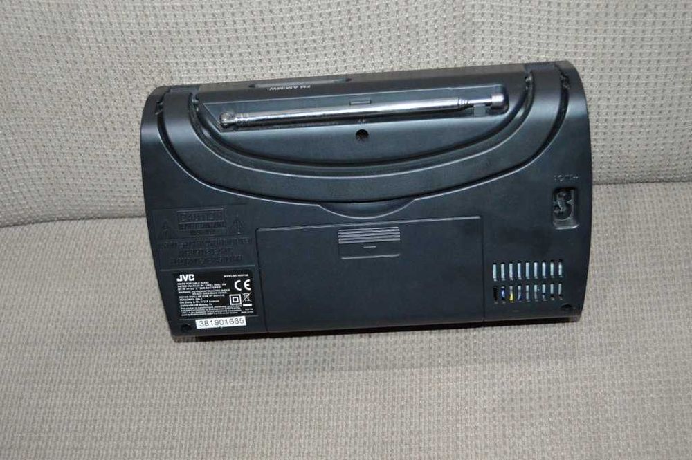 Aparat radio JVC RA-F18B clasic AM-FM nou