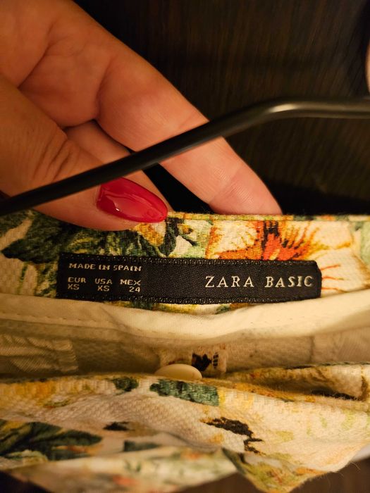 Pantaloni de vara Zara