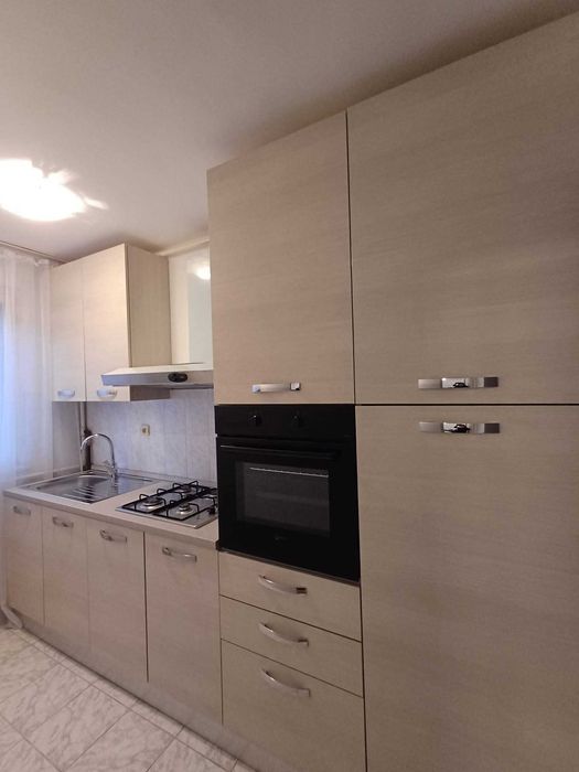 Apartament 2 camere ,de închiriat!Zona Sfânta Vineri!vis a vis cu clinica Haller!