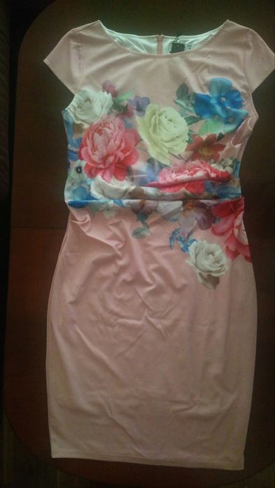 Луксозна секси рокля