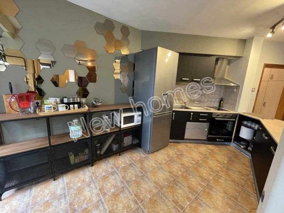 Продава се Двустаен апартамент в Пловдив, Център - 69 кв.м за 2047 €/кв.м - Снимка #4