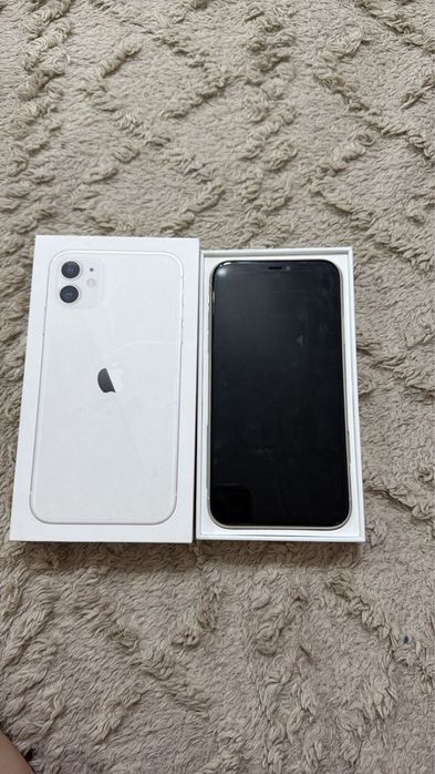 Продаю iPhone 11