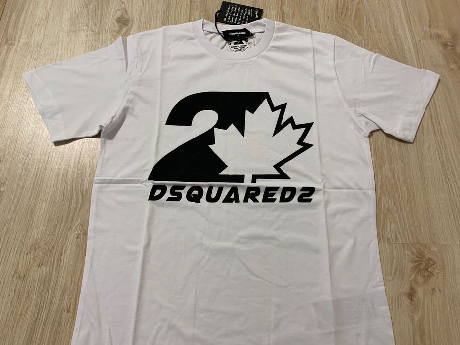 Мъжки тениски Dsquared D2 нови с етикети налични в бяло и в черно