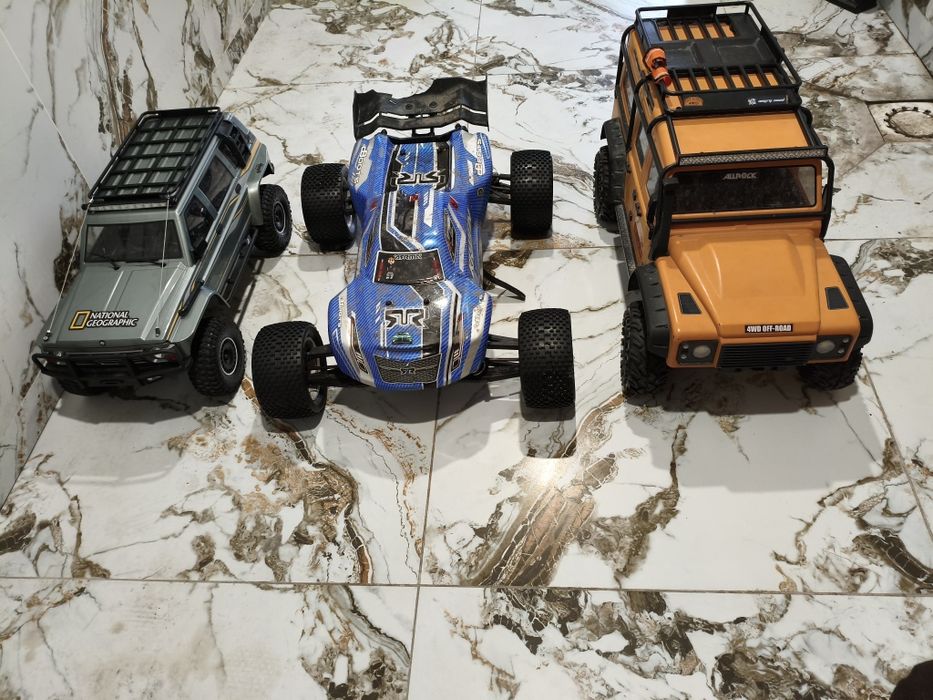 Радиоуправляемая модель Патрол 1/10