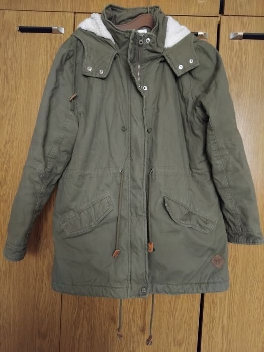 Дамски зимни якета