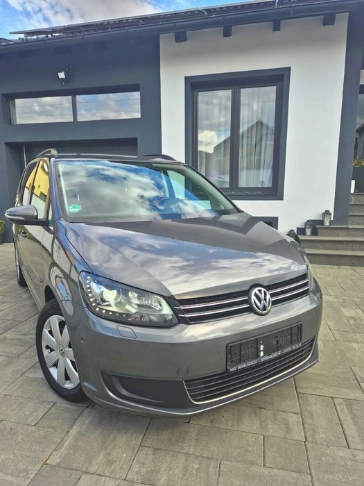 VOLKSWAGEN Touran 2011 — imagine 1