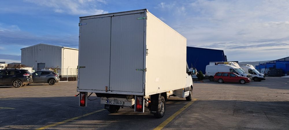 Vând Mercedes Sprinter 315 2.2  150 cai  2008 8 PALETI