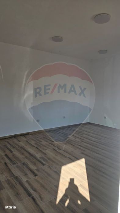 Casă  cu 2 camere de vânzare