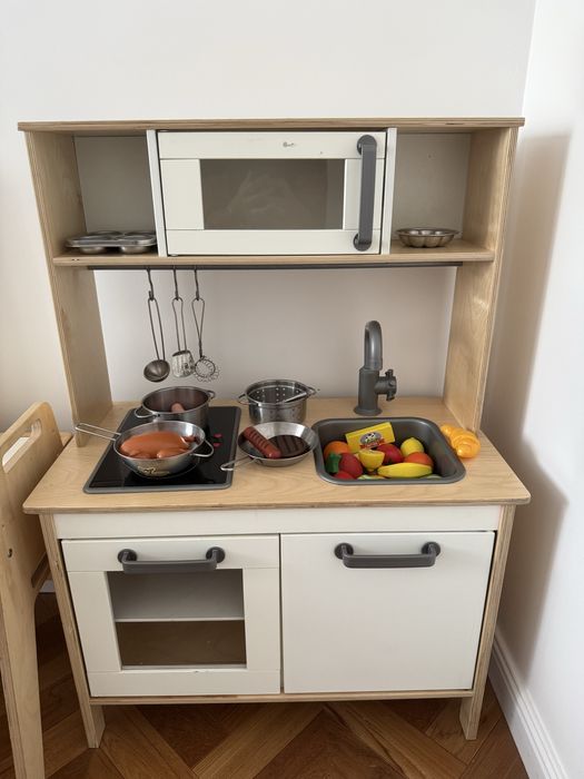 детская кухня со всеми игрушками