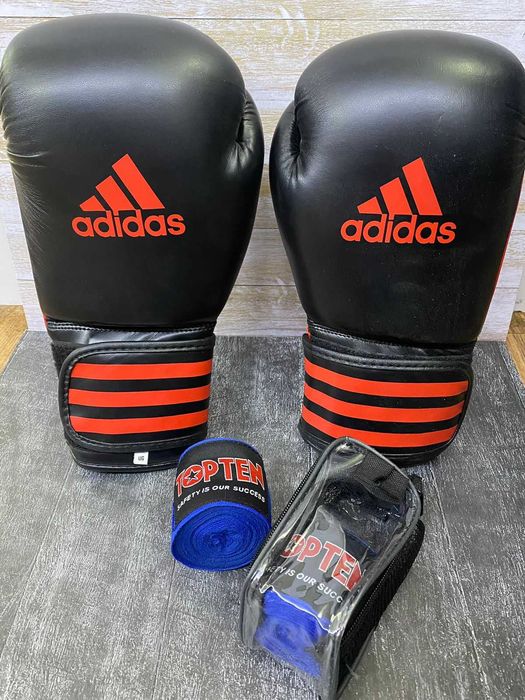 Перчатки для бокса Adidas