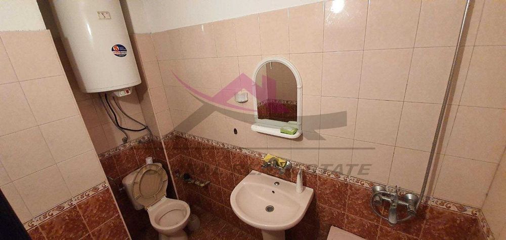 Дава се под наем Двустаен апартамент в Варна, Център - 65 кв.м за 435 € - Снимка #3