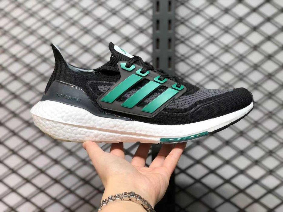 Оригинални  маратонки * ADIDAS ULTRABOOST 21 * EU 39 1/3