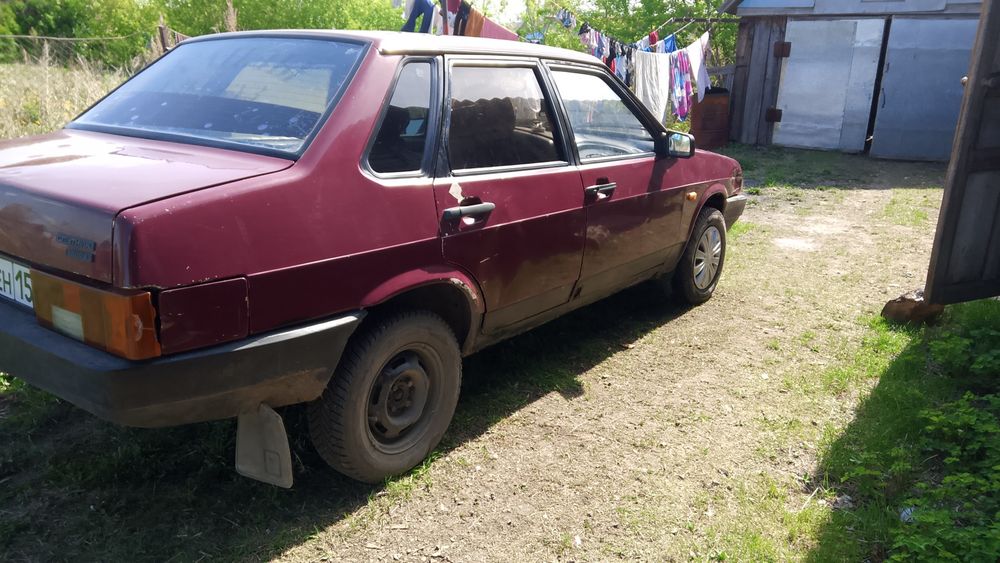 Продам машину 099