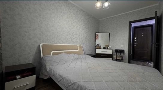 Продам спальный гарнитур