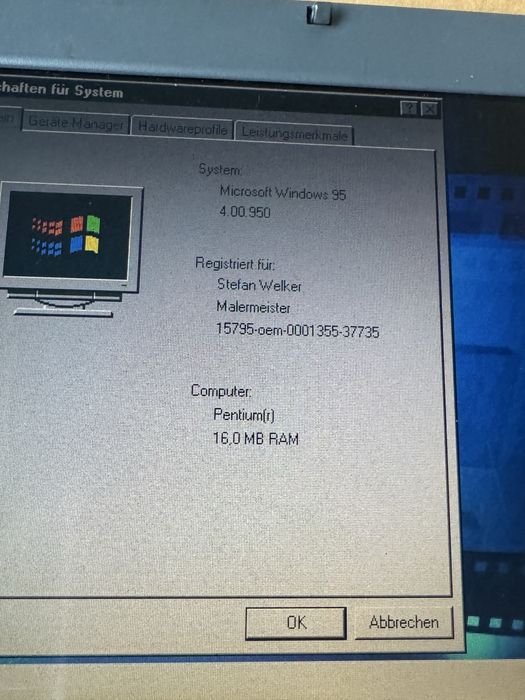 Рядък ретро лаптоп LeBook LP586-ADA , Windows 95