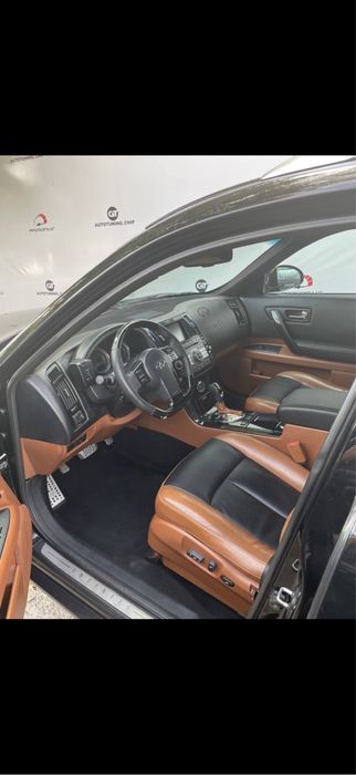 Автомобиль INFINITY