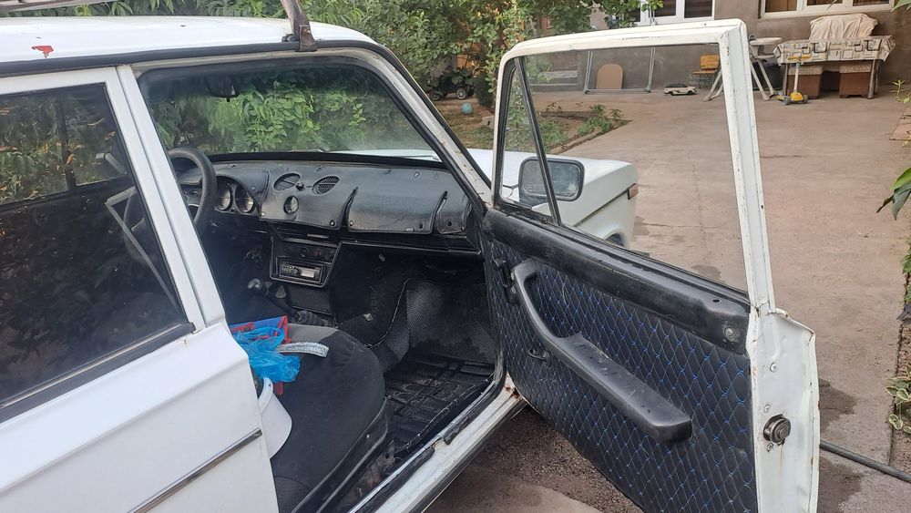 Ваз 2106 нахаду турибди