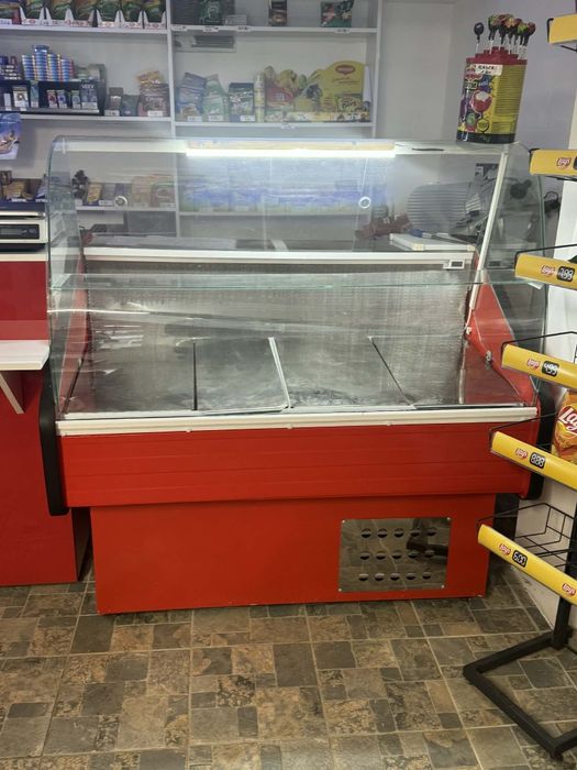 Vând vitrine frigorifice