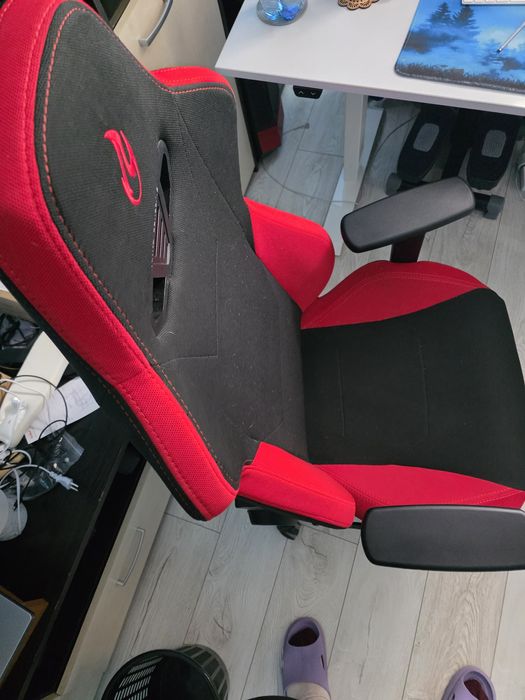 Scaun Gaming Nitro Concepts S300 Negru / Rosu