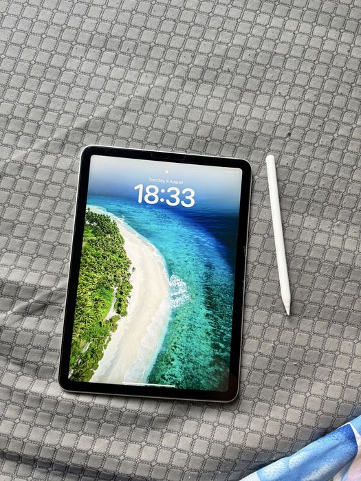 iPad Air 4 (64 GB, Wi-Fi) + Apple Pencil 2