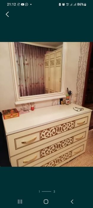 Продается спальный гарнитур