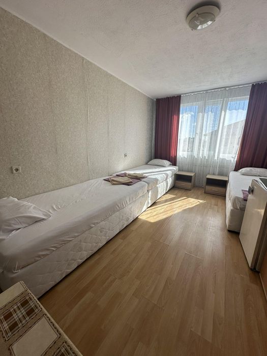 Продава се Къща в Бургас, Сарафово - 420 кв.м за 1000 €/кв.м - Снимка #3