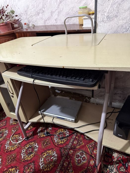 Компютерный стол