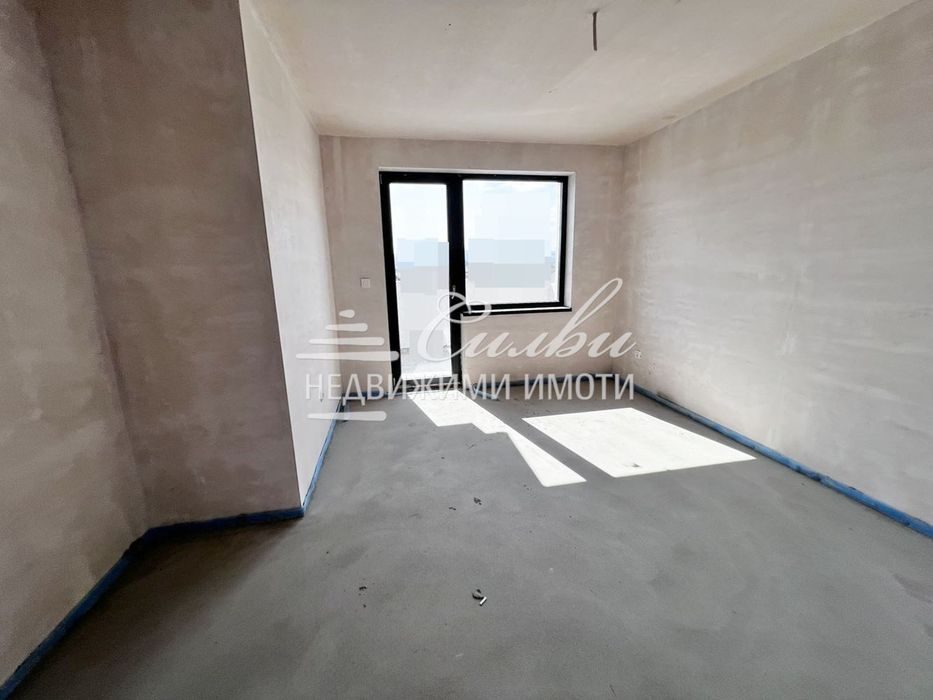Продава се Тристаен апартамент в Търговище, Център - 125 кв.м за 1240 €/кв.м - Снимка #2