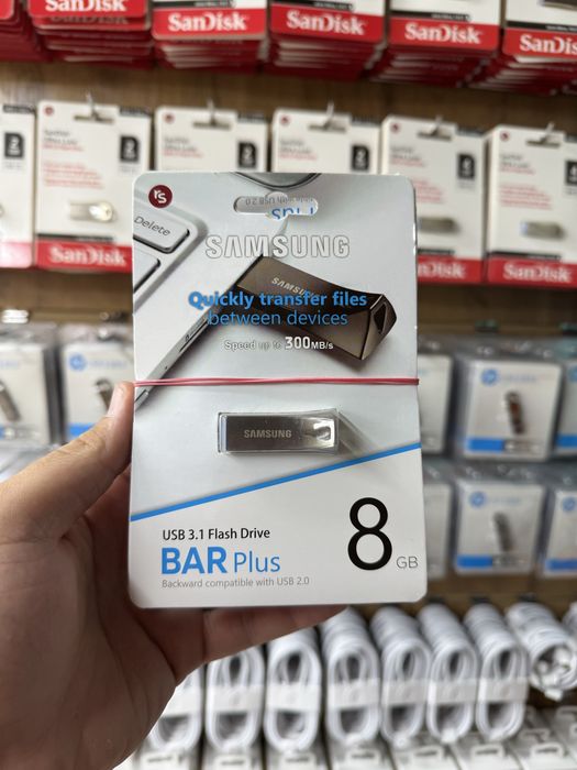 8 gb fleshkalar bu boshqach zor sifat 7 yil garantyas bor hammas 8 gb