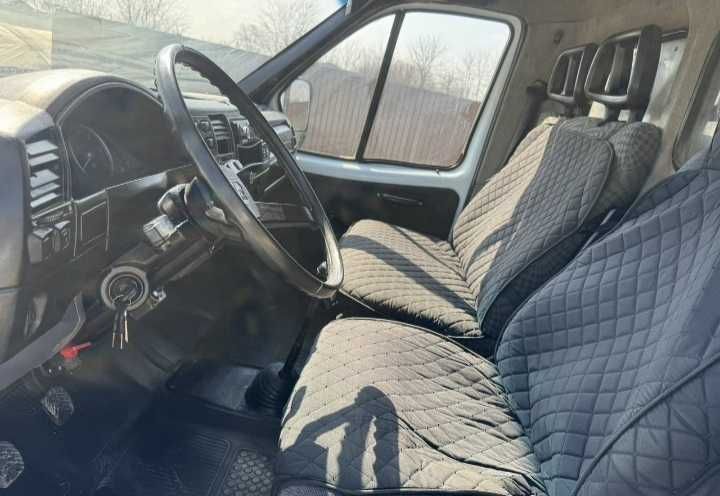 ГАЗ ГАЗель 3302 2.7 MT, 2006