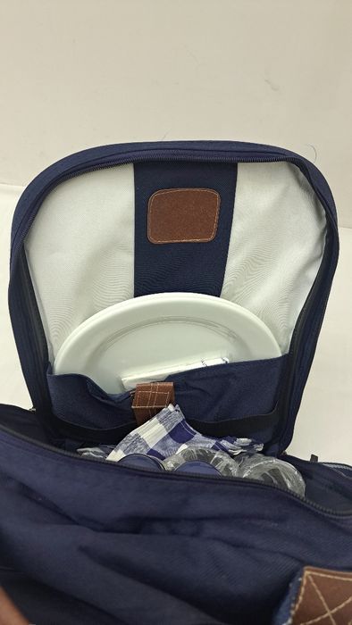 Пикник раница с посуда за двама