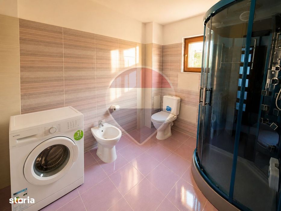 Casa cu 6 camere de vânzare în Negri jud. Bacau / posibilitate duplex
