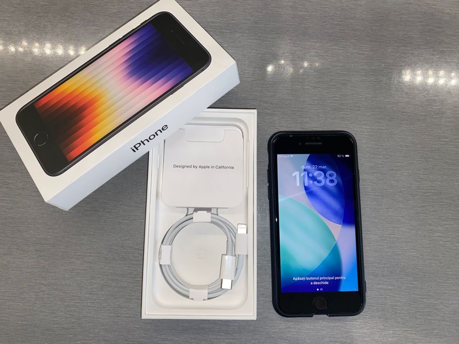 iPhone SE 3 (2023) Negru - 128GB - NEVERLOCKED