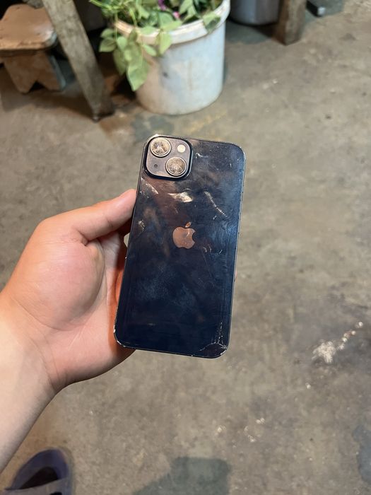 iPhone 13 128gb.