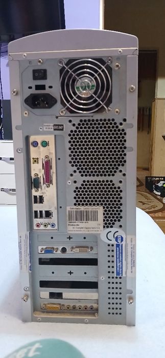 Unitate Windows XP rară stil BMW