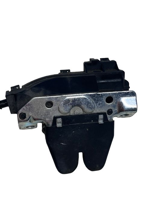 Broasca Haion Mercedes-Benz E-Class W212 2009 -> A2047500185