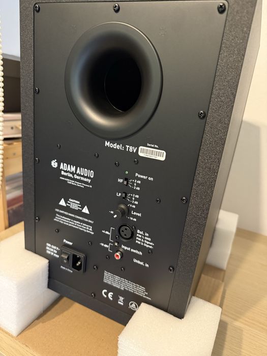 Monitoare audio Adam Audio T8V