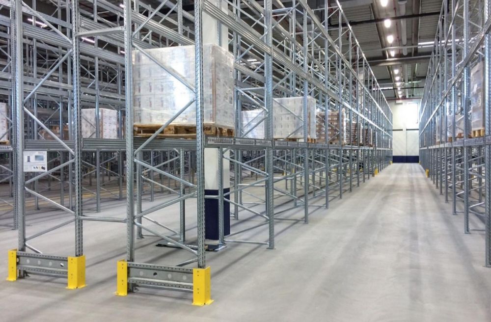 Rafturi metalice industriale reglabile