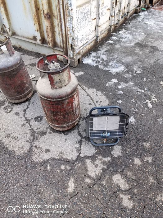 Большой газовый балон рабочий .