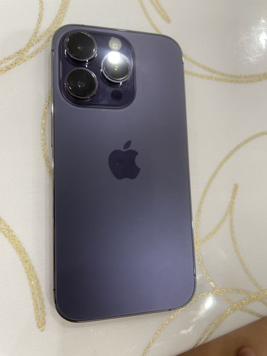 Продам Iphone 14 pro