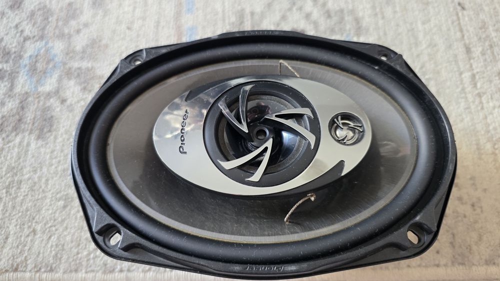Boxe Pioneer coaxiale pe 3 cai