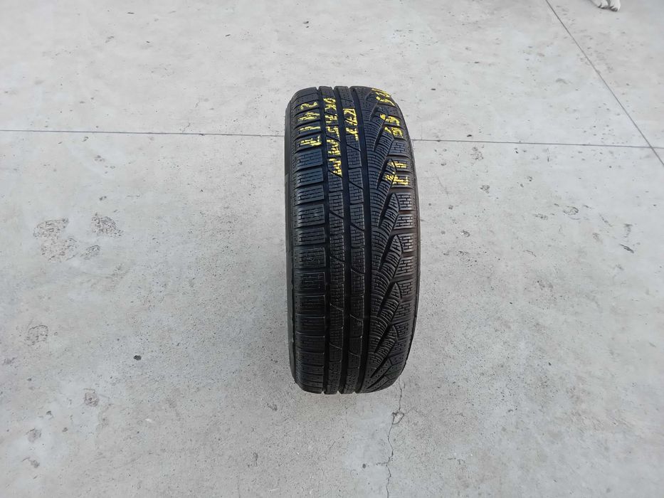 O anvelopa iarna 225 55 17 pirelli sottozero 2 run flat profil 7,5 mm