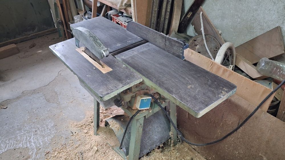 Дърводелска машина-плания