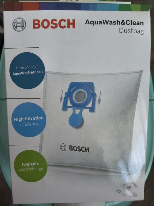 Прахосмукачка Bosch AquaWash and Clean