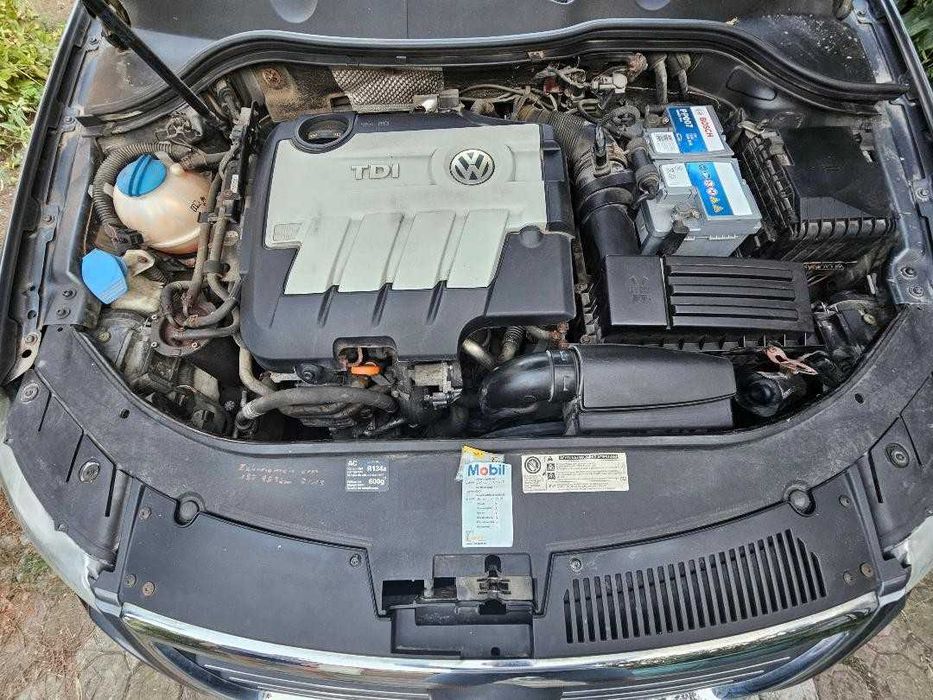 Vand VW Passat 4 X 4, an fabricație 2009, in stare generala foarte buna.