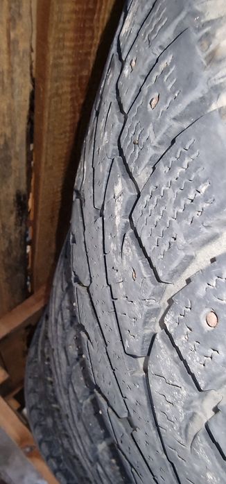 Продам зимние шины Hankook