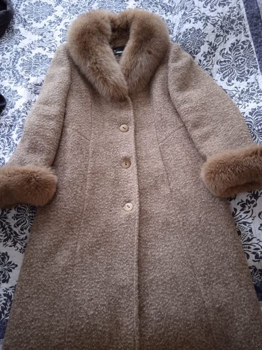 Зимнее женское пальто