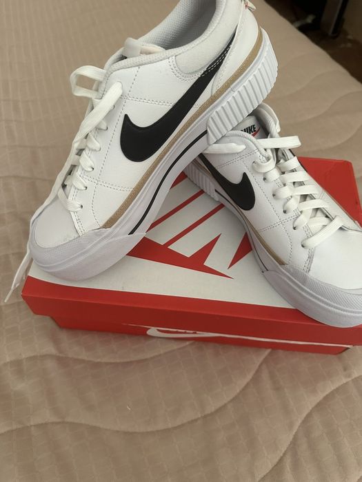 Маратонки Nike court